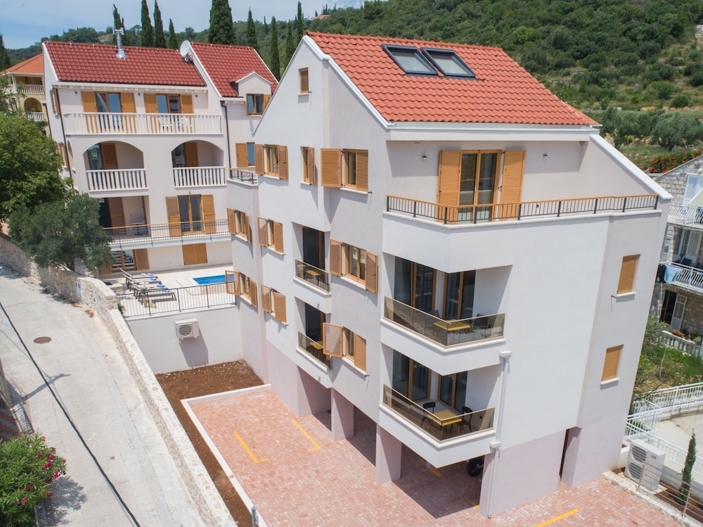 Casa Laurea 1/50