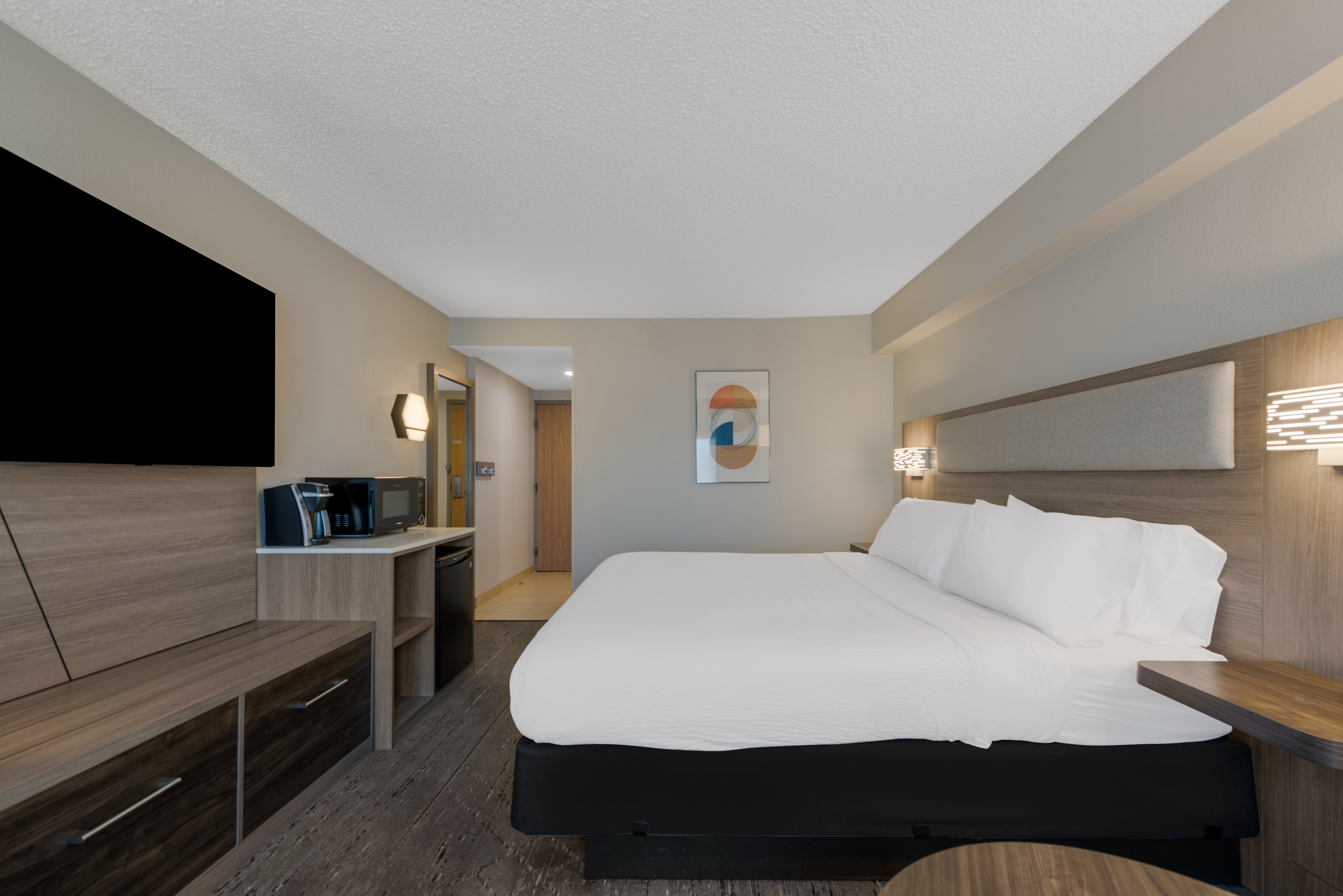 غرفة بسرير كينج لذوي الإعاقة
