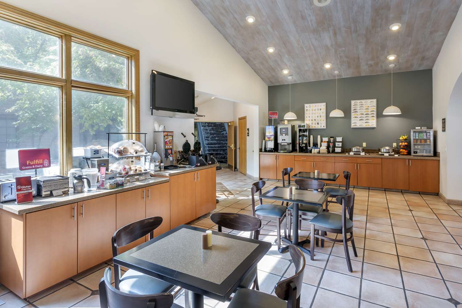 Best Western Plus Cottontree Inn 11/20