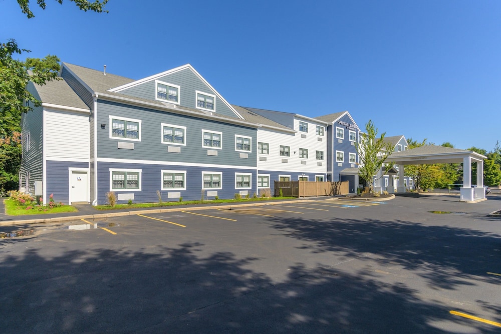 hotel 44 north freeport brunswick thumb 3