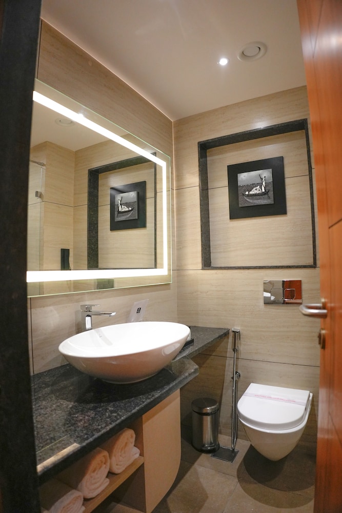 Clarion Bangalore 38/40