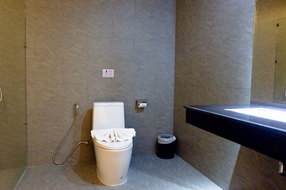 Hatyai Signature Hotel 65/67