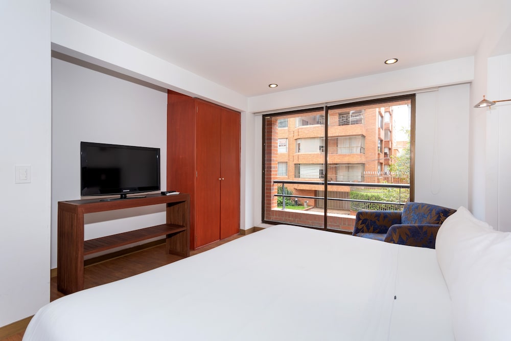 CASA REAL 16/51