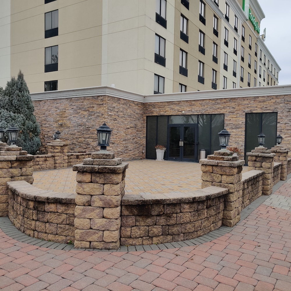 Holiday Inn Harrisburg East 55/61