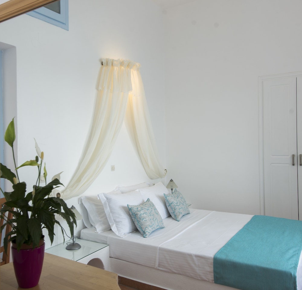 Kastro Suites 52/78