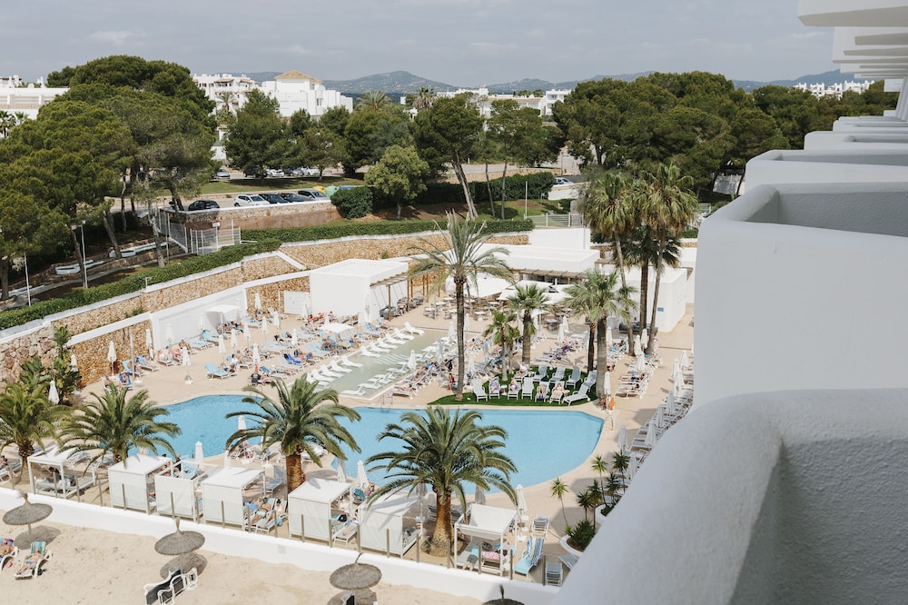 Aluasoul Mallorca Resort - Adults Only 7/71