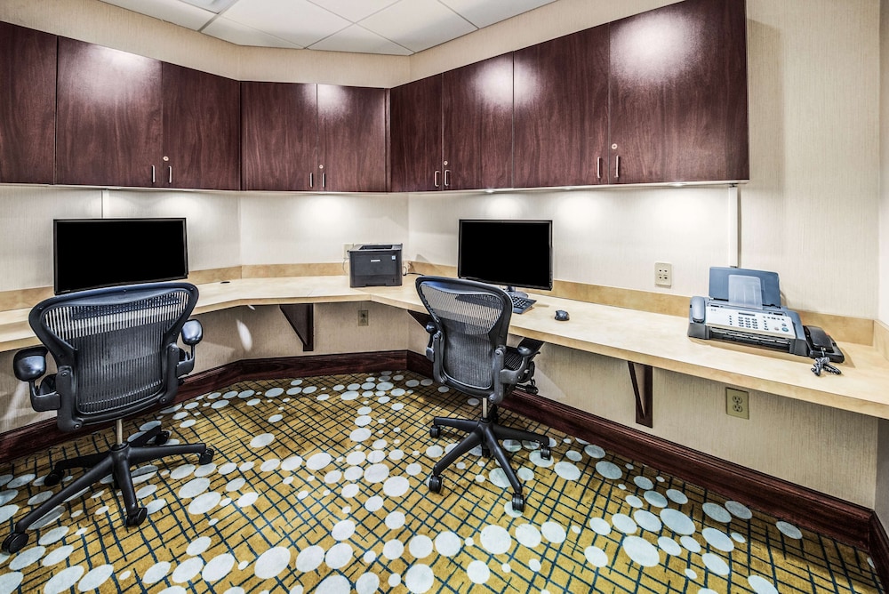Hampton Inn Greenfield 31/36