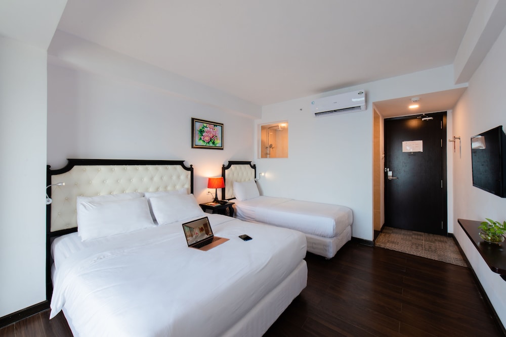 DELUXE, SEA VIEW