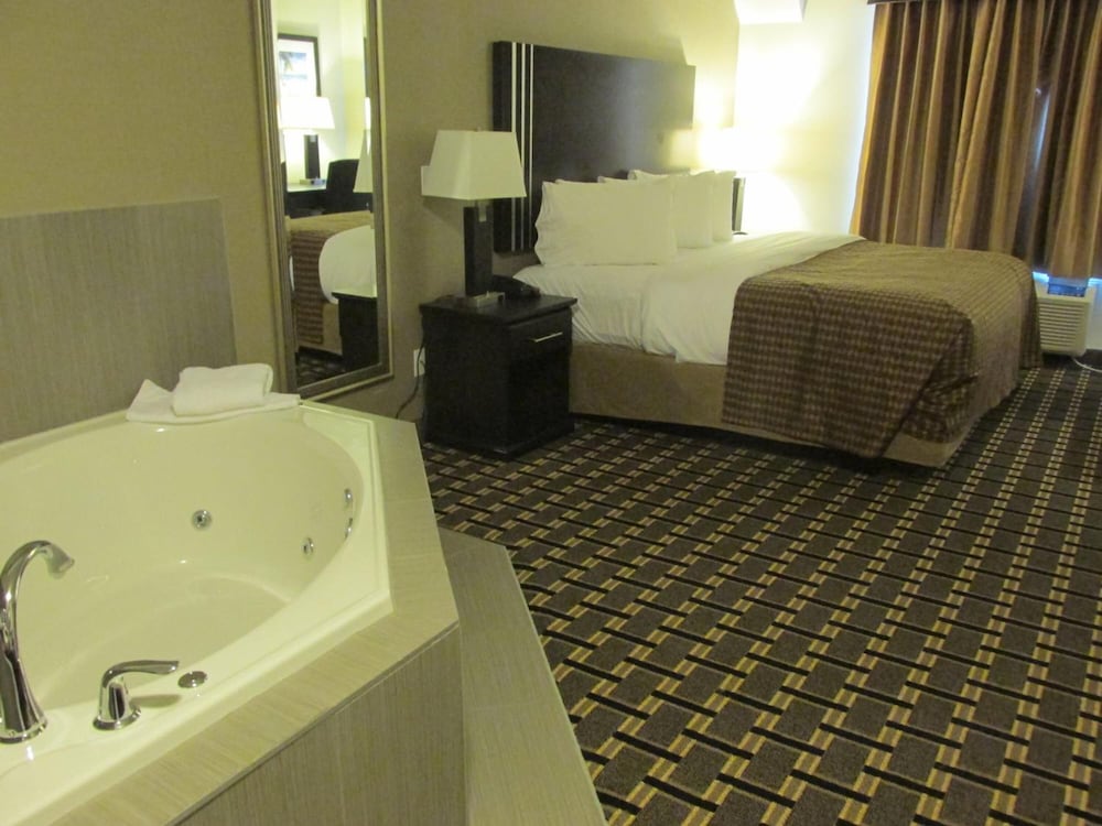 Sigma Inn & Suites Melville 23/28
