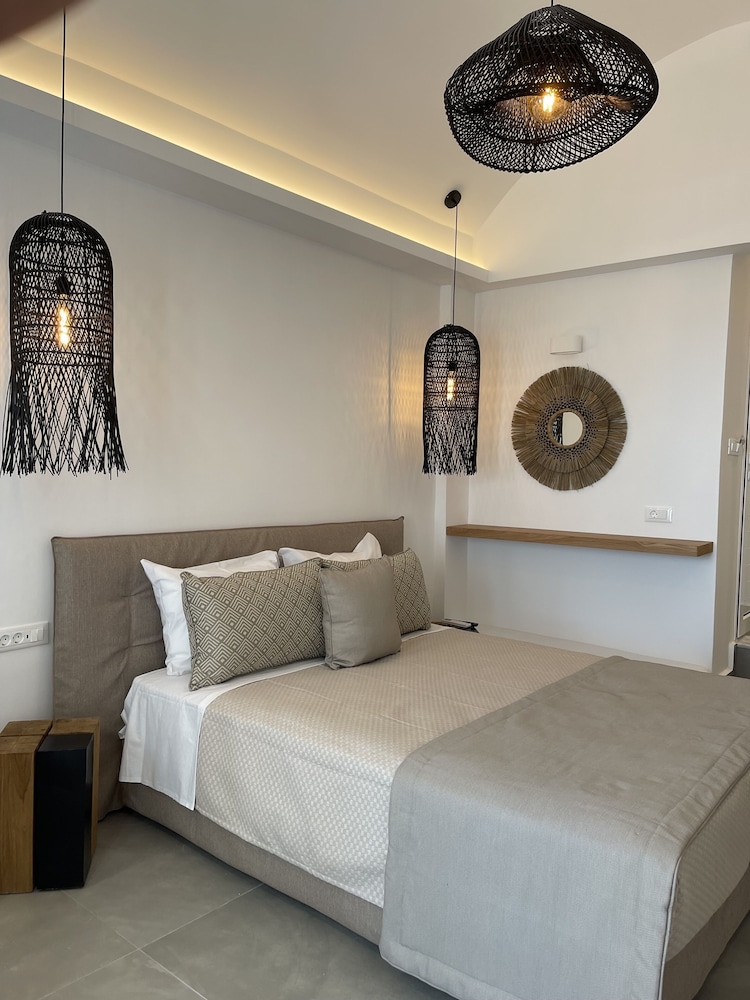 Galatia Villas 33/66