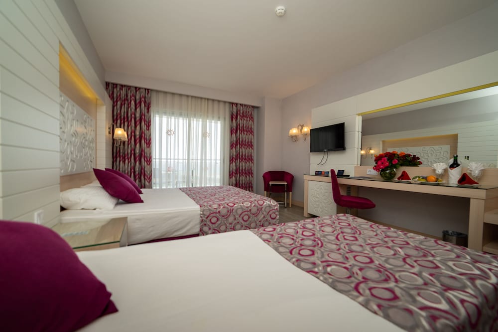 Sunmelia Beach Resort Hotel & Spa 9/50