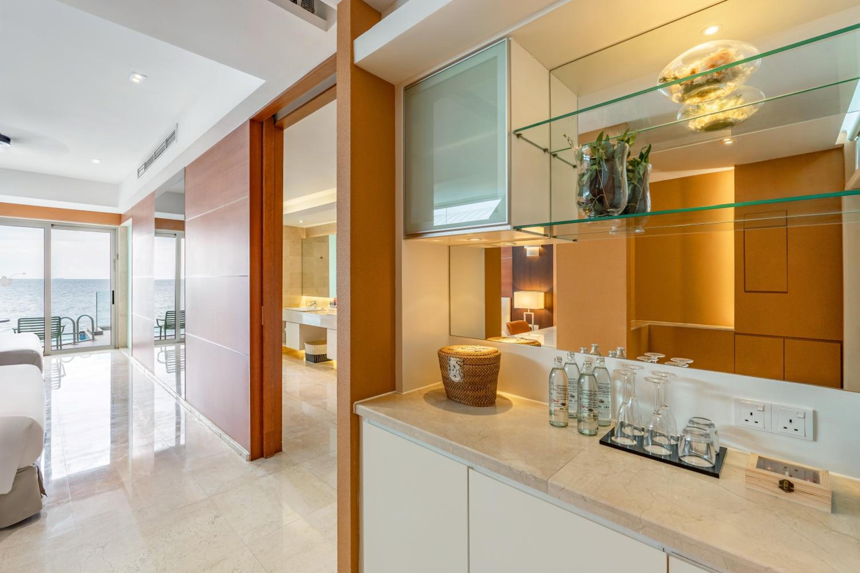 Pool, Panorama, Villa, Sea View، Lexis Hibiscus Port Dickson 2/3