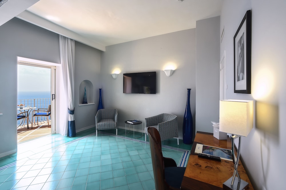 Miramalfi Hotel 59/85