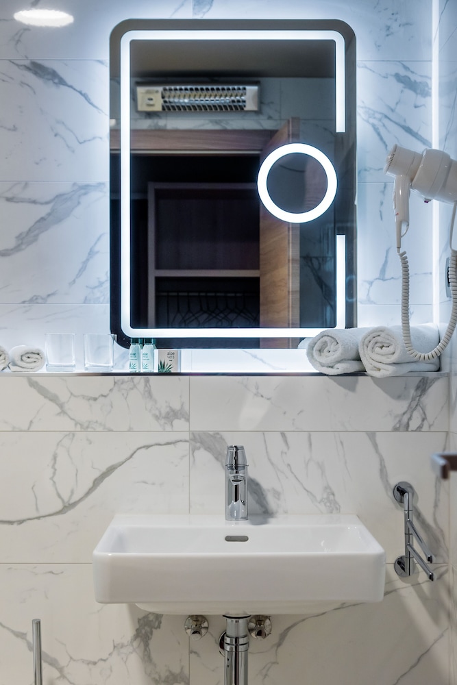Priska Med Luxury Rooms 73/77
