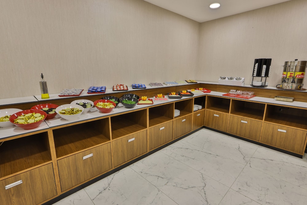 BUKAVIYYE HOTEL 3 YILDIZ 18/24