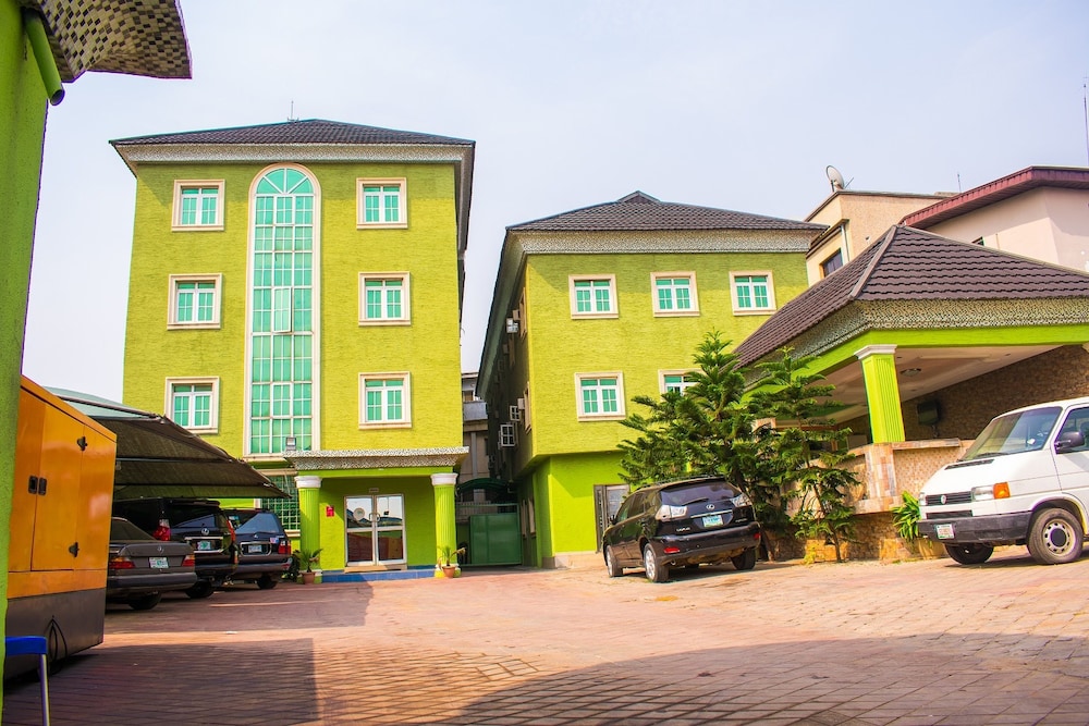 Golden Destiny Hotel Limited 2/100