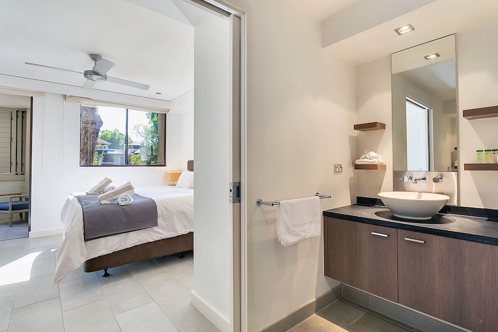 Apartment 316 at Sea Temple Palm Cove 47/50