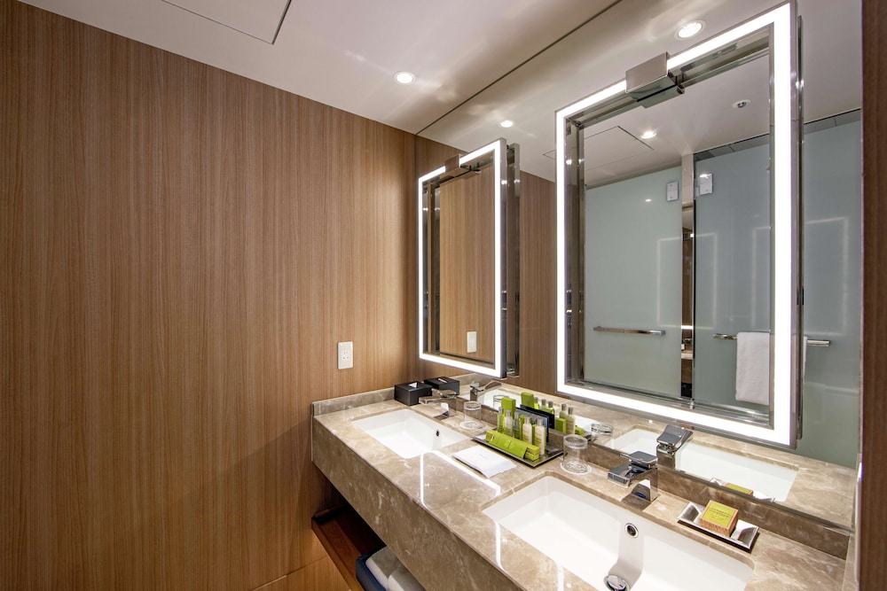 Hilton Nagoya Hotel 37/85