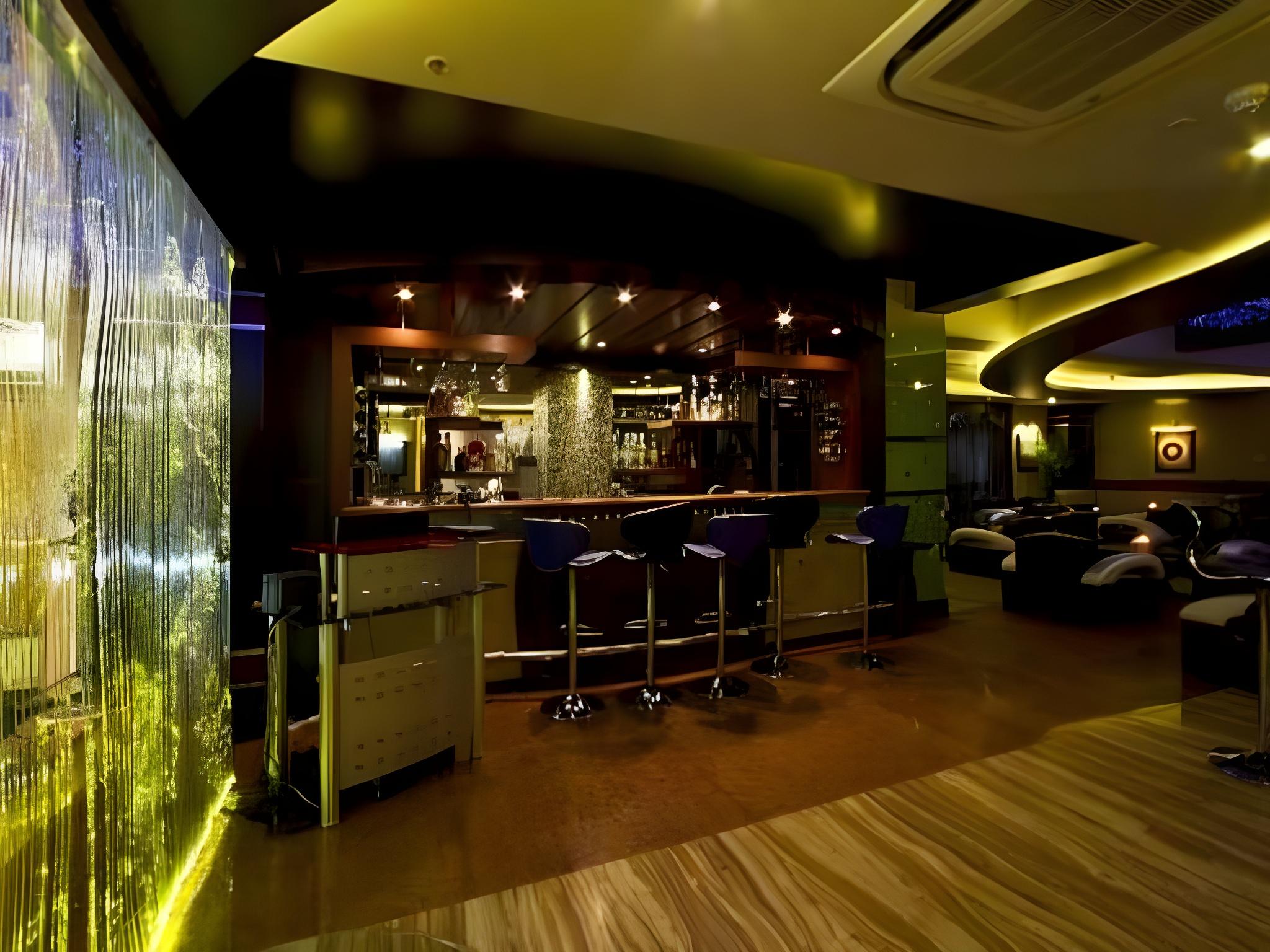 Hotel Gargee Grand 16/25