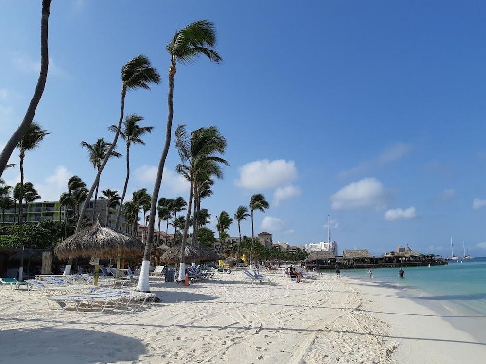 Brisas Studio Apartments - Adults Only 35/50