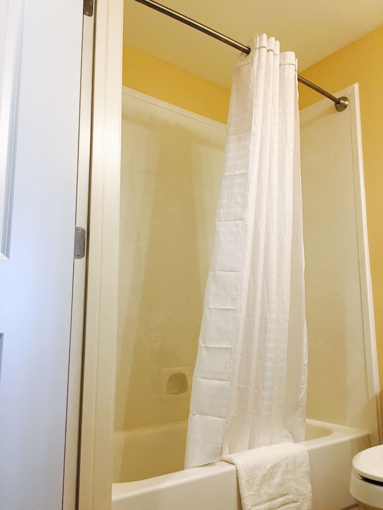 Days Inn And Suites By Wyndham Florence Jackson Area 28/50