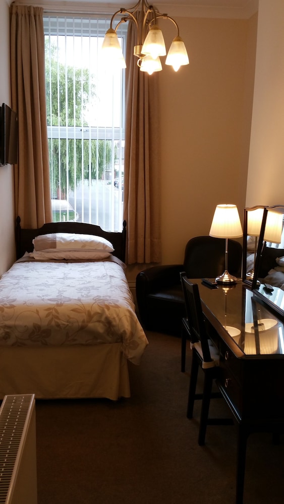 Kingswood Guest House 14/22