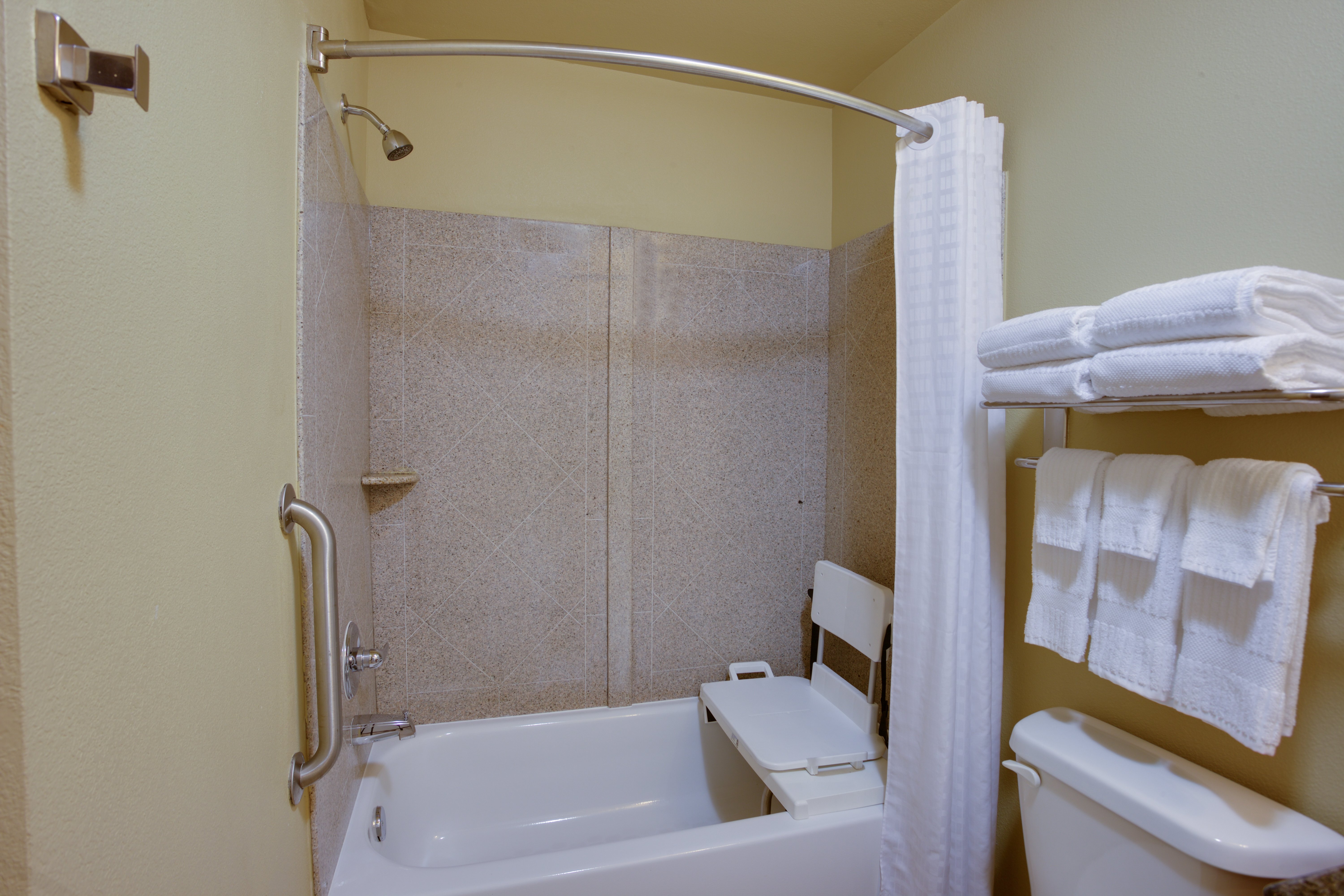 Candlewood Suites Richmond Airport 76/77