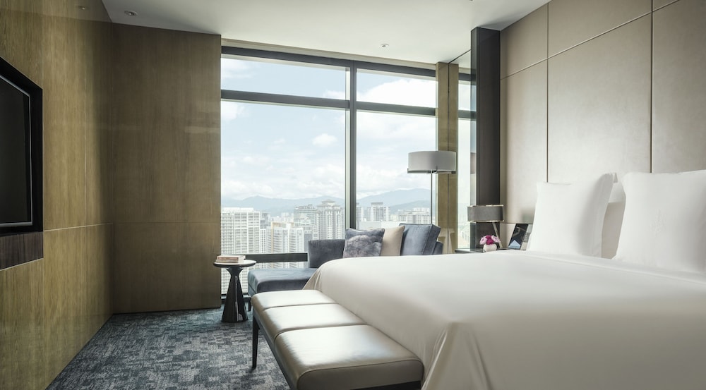 1 BEDROOM, DELUXE, APARTMENT