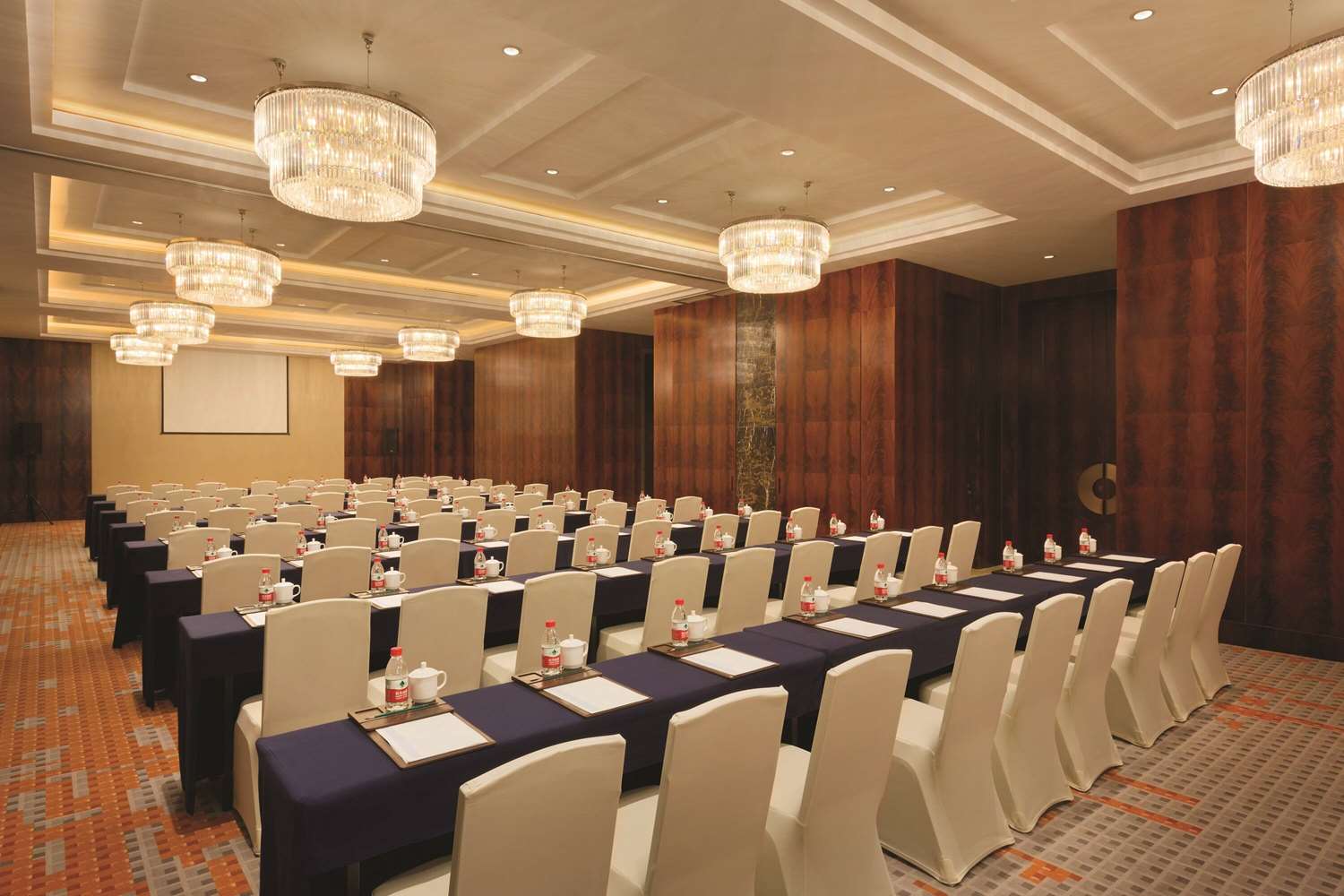 Wyndham Urumqi North 30/33