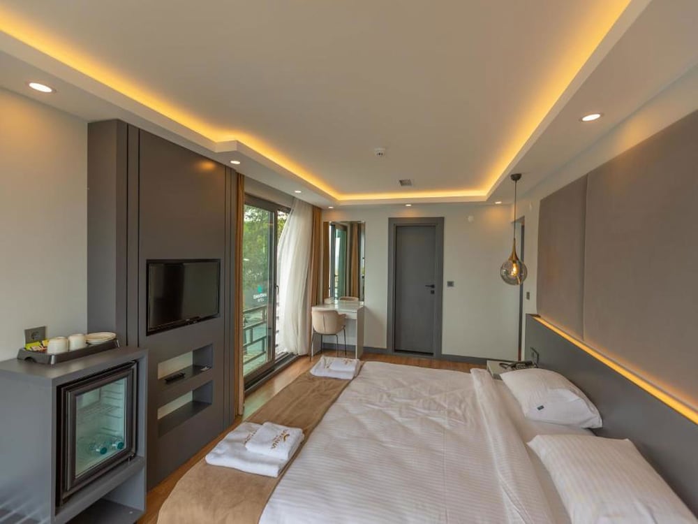 Superior, Studio, Suite, Double Bed