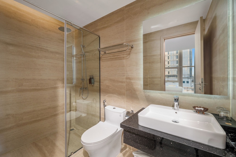 LUXURY, APARTMENT