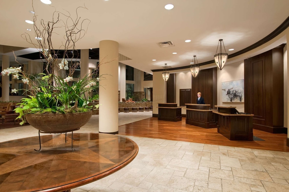 Embassy Suites By Hilton San Antonio Riverwalk Downtown 7/70