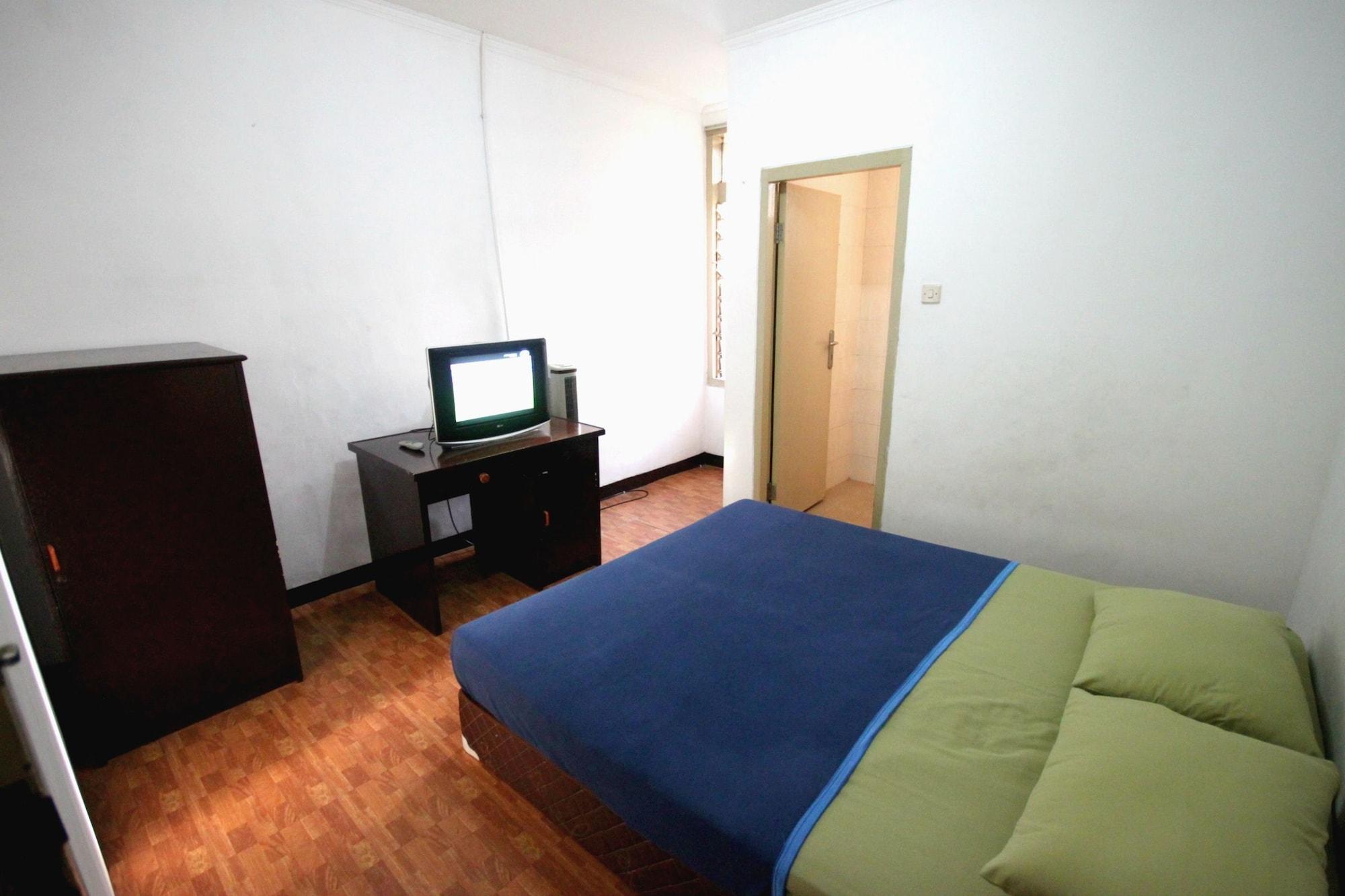 Hotel O near D'Botanica Bandung Mall 11/14