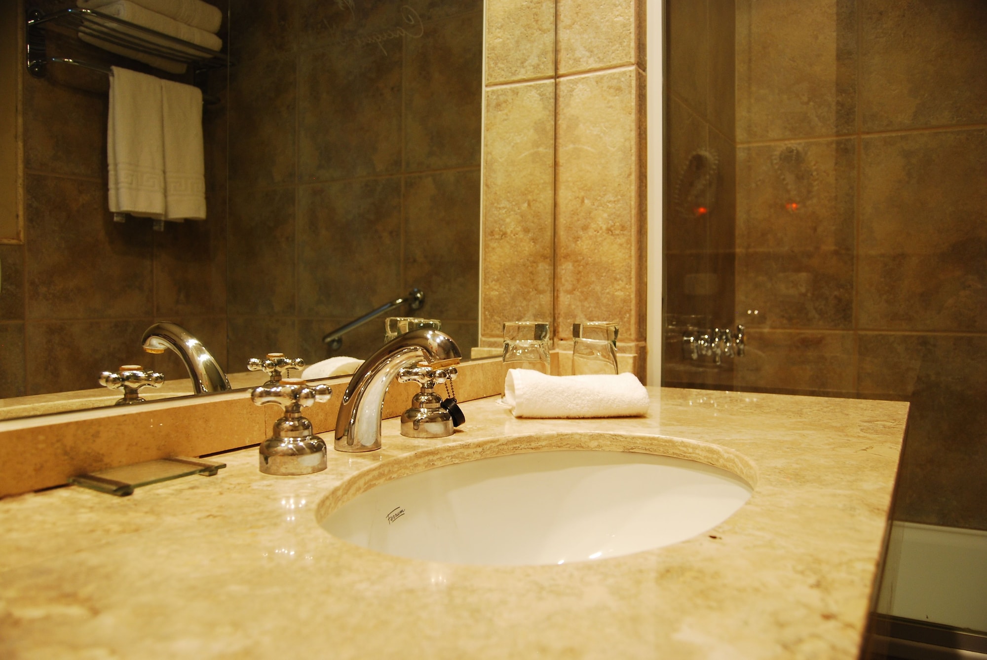 Economy, Twin Beds, Cacique Inacayal Lake & Spa Hotel 10/10