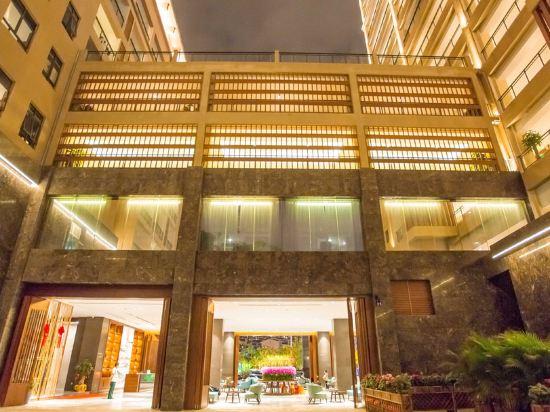 Runde Wetland Park Hotel 1/17