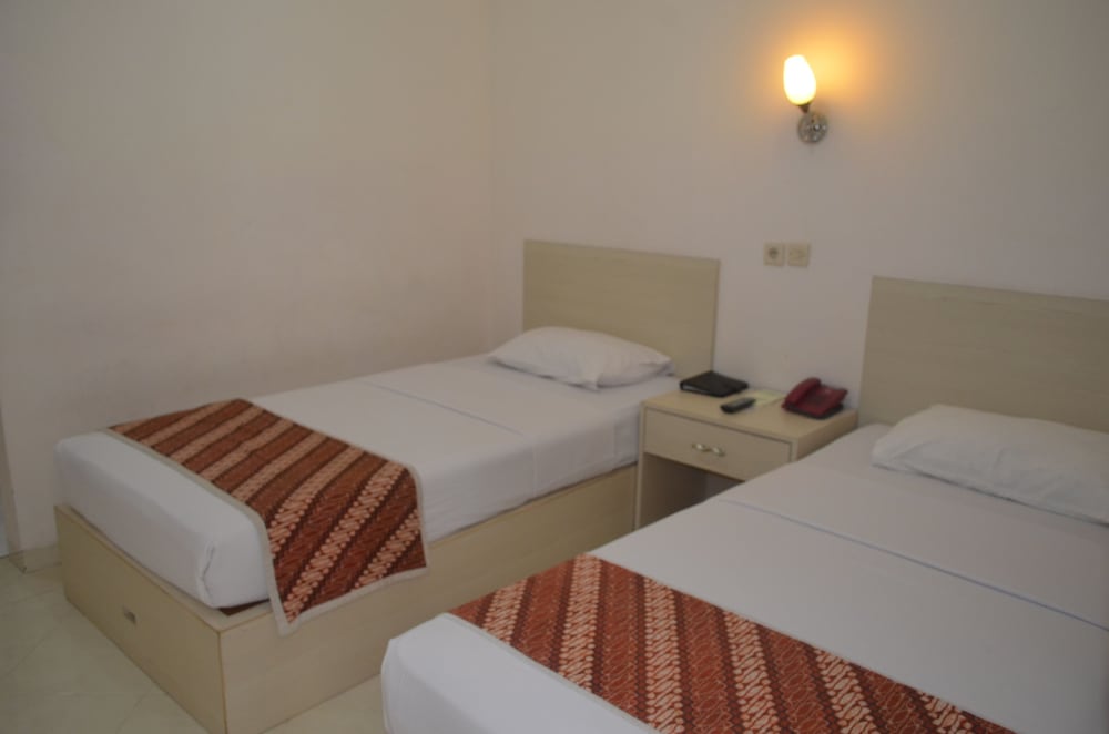 ARINI HOTEL 17/43