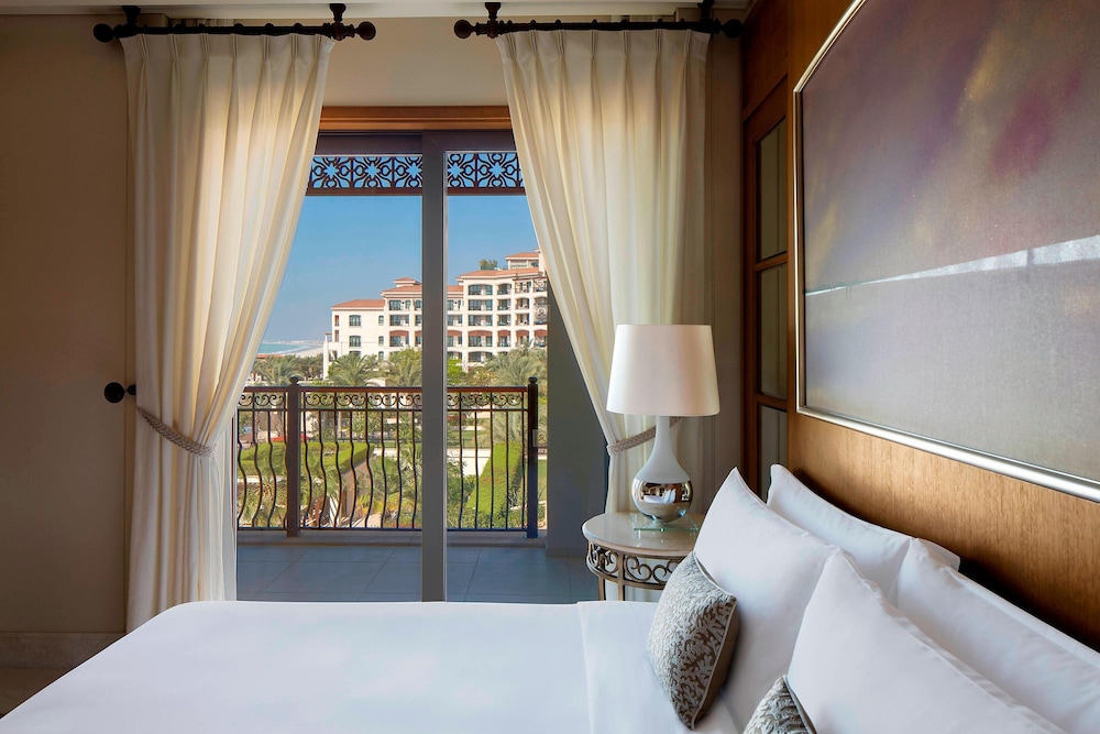 The St. Regis Saadiyat Island Resort Abu Dhabi 25/81