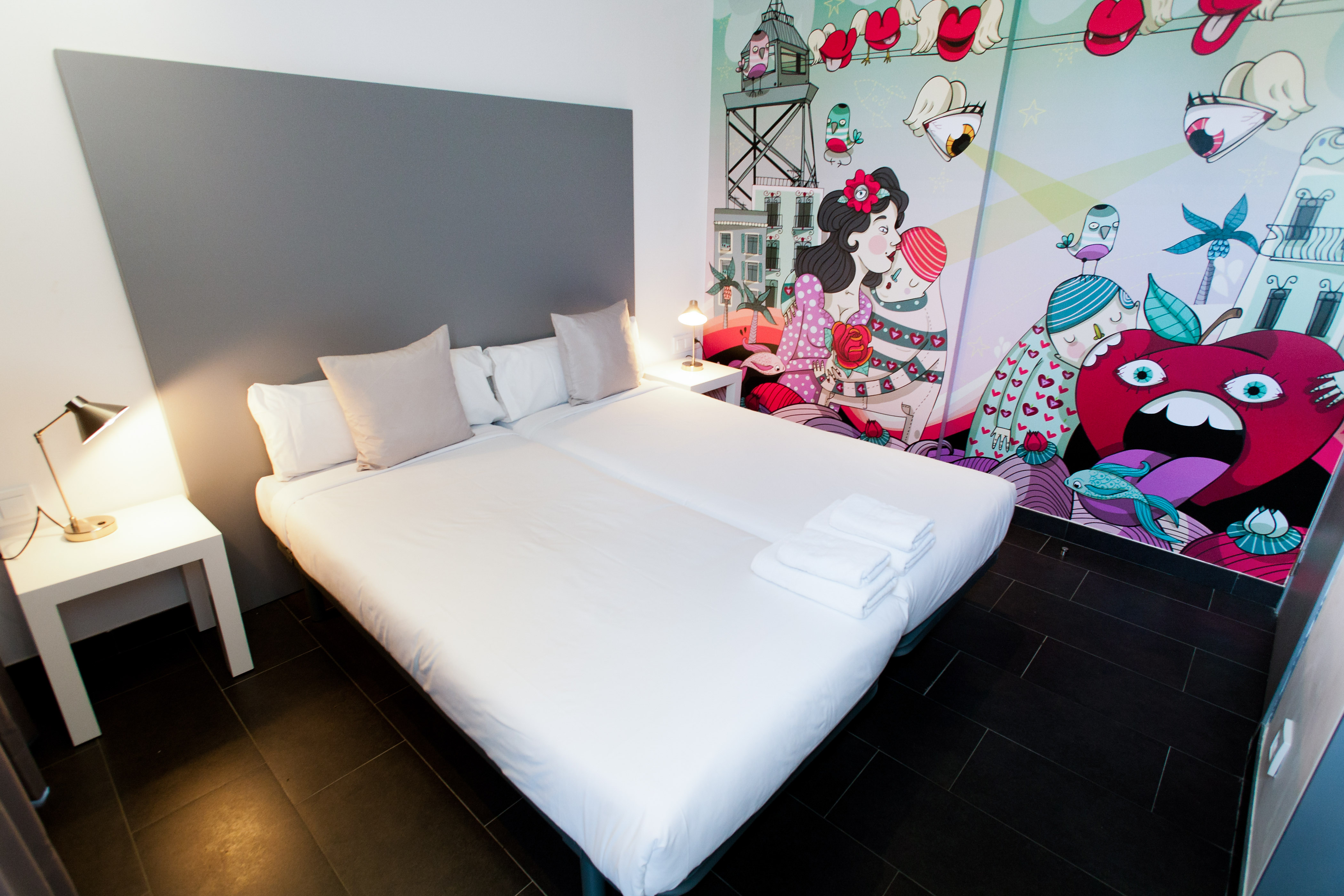 Private, Twin Beds