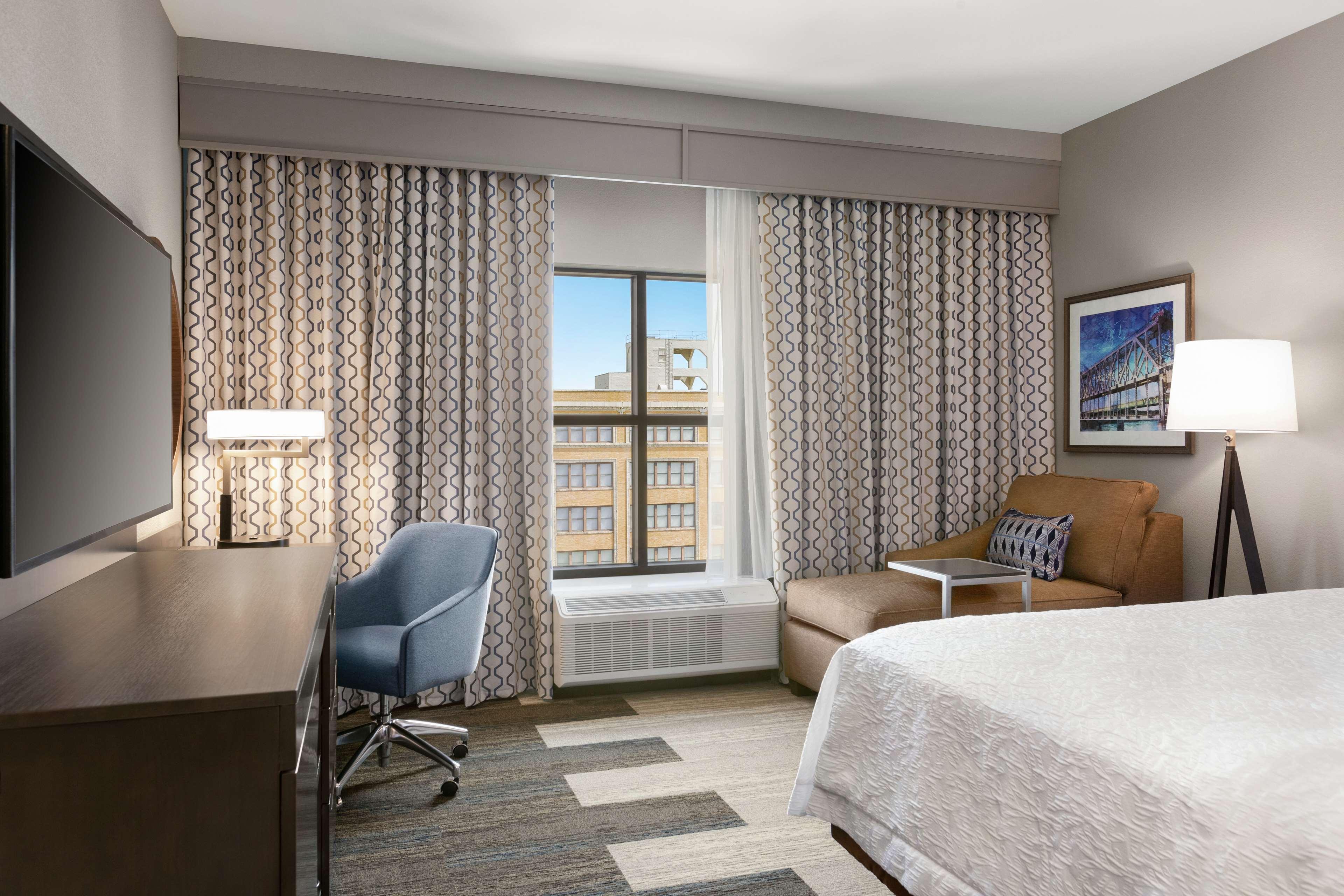 ROOM, KING BED, BALCONY, ACCESSIBLE
