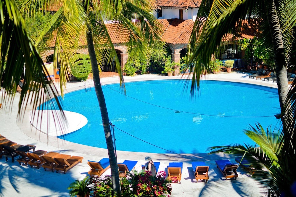 Villas Paraiso Hotel 26/32