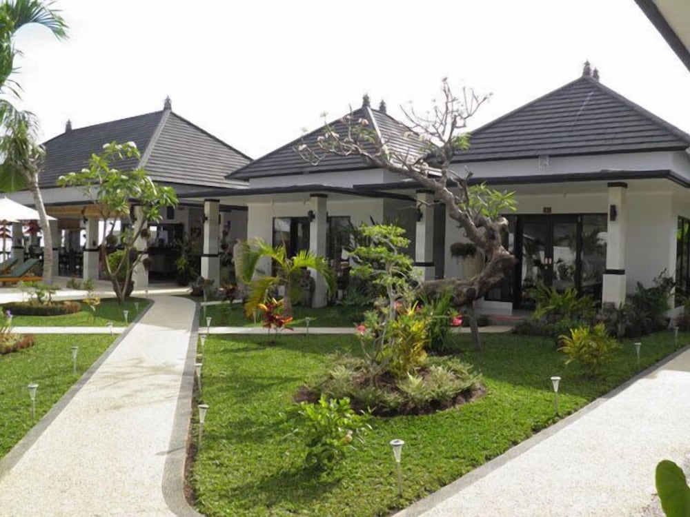 Kelapa Lovina Beach Villas 28/47