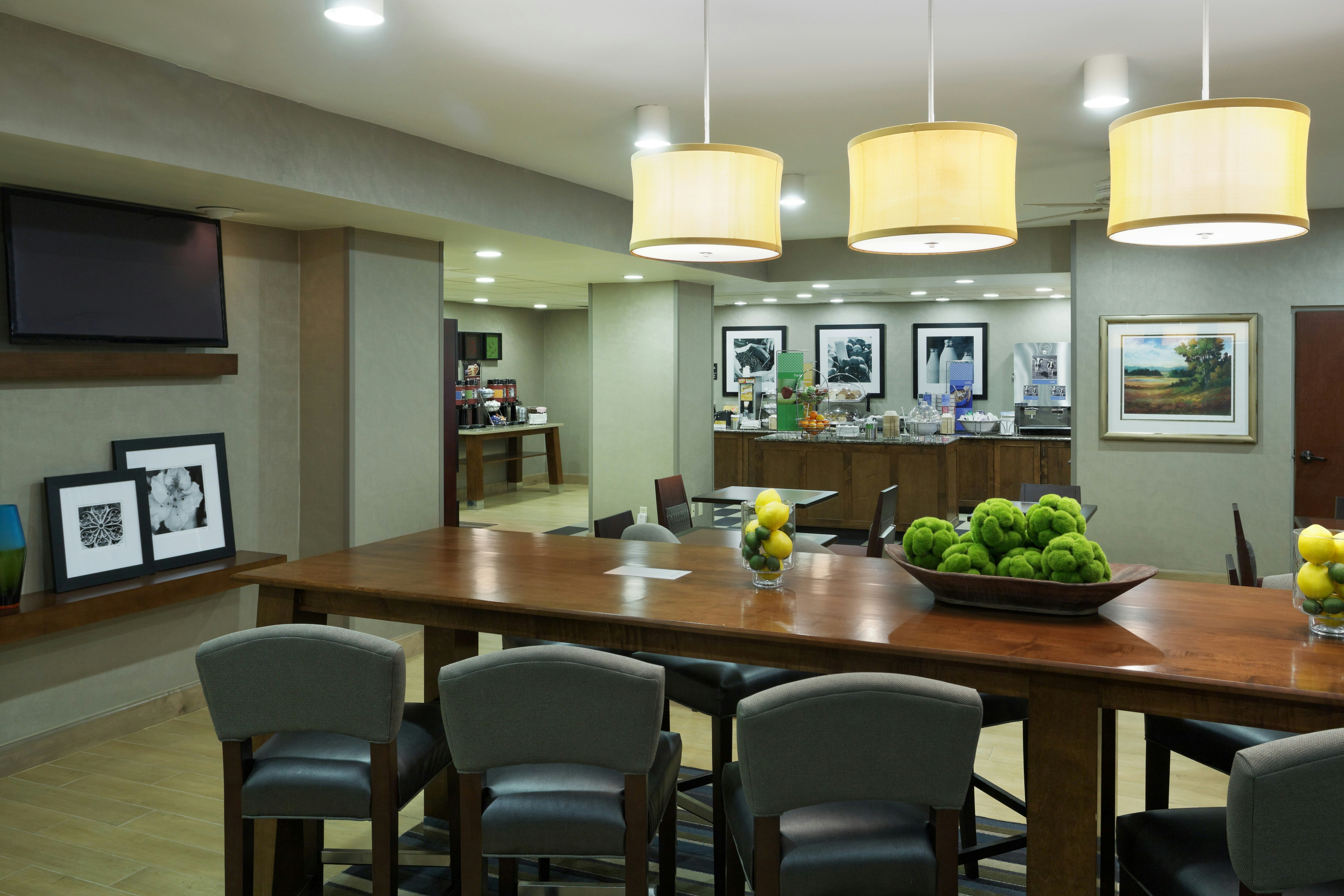 Hampton Inn Charlotte University Place 25/40
