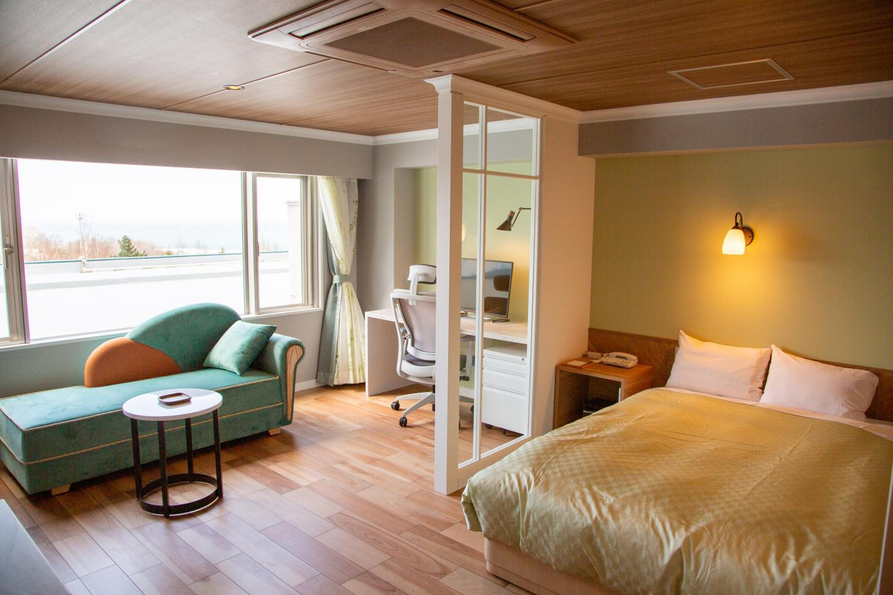 Room, Double Bed, East Wing