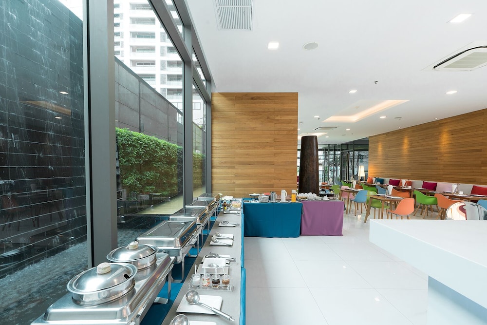 Seven Zea Chic Hotel 7/50
