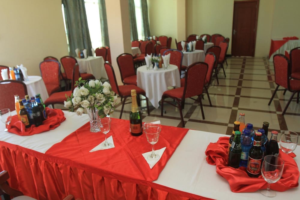 Hera Addis Hotel 31/41