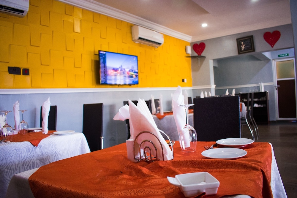 Esporta Suites 36/50