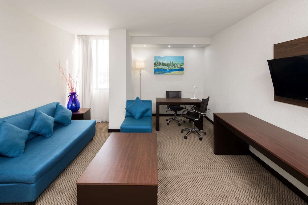 Wyndham Executivo Culiacan 33/60