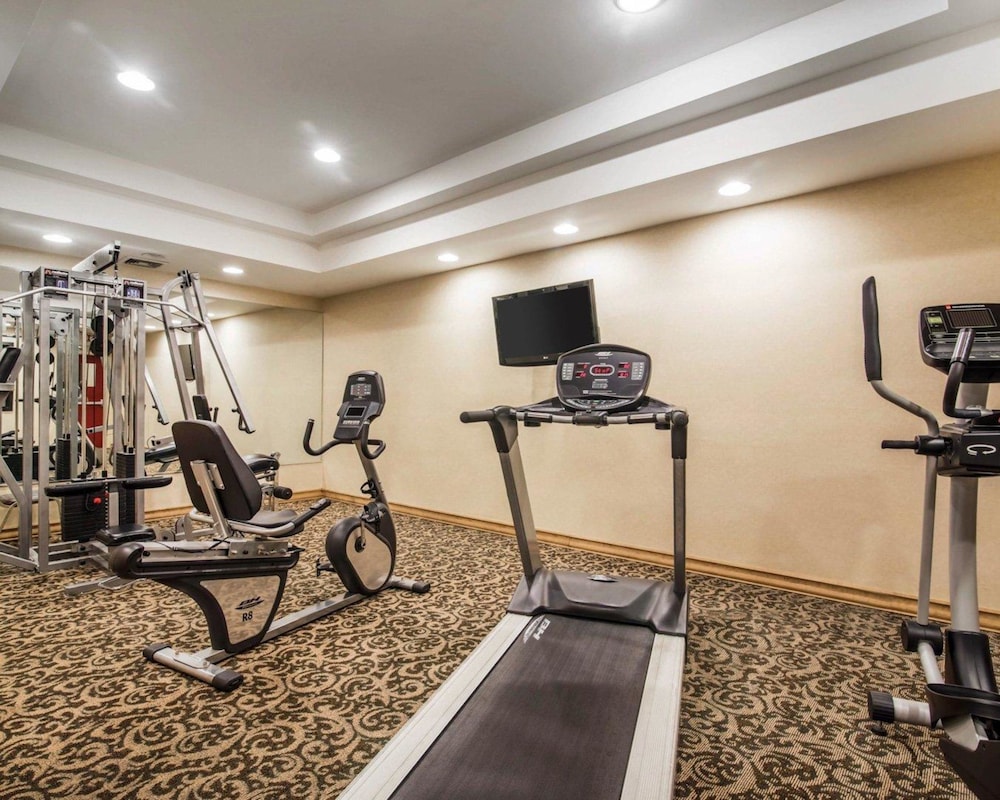 Quality Inn Ashland, NH 21/33