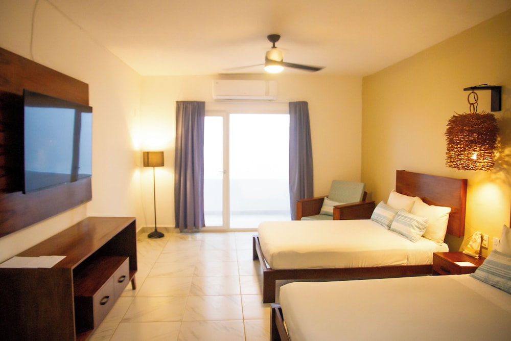 The Mint Resort Isla Mujeres 15/67