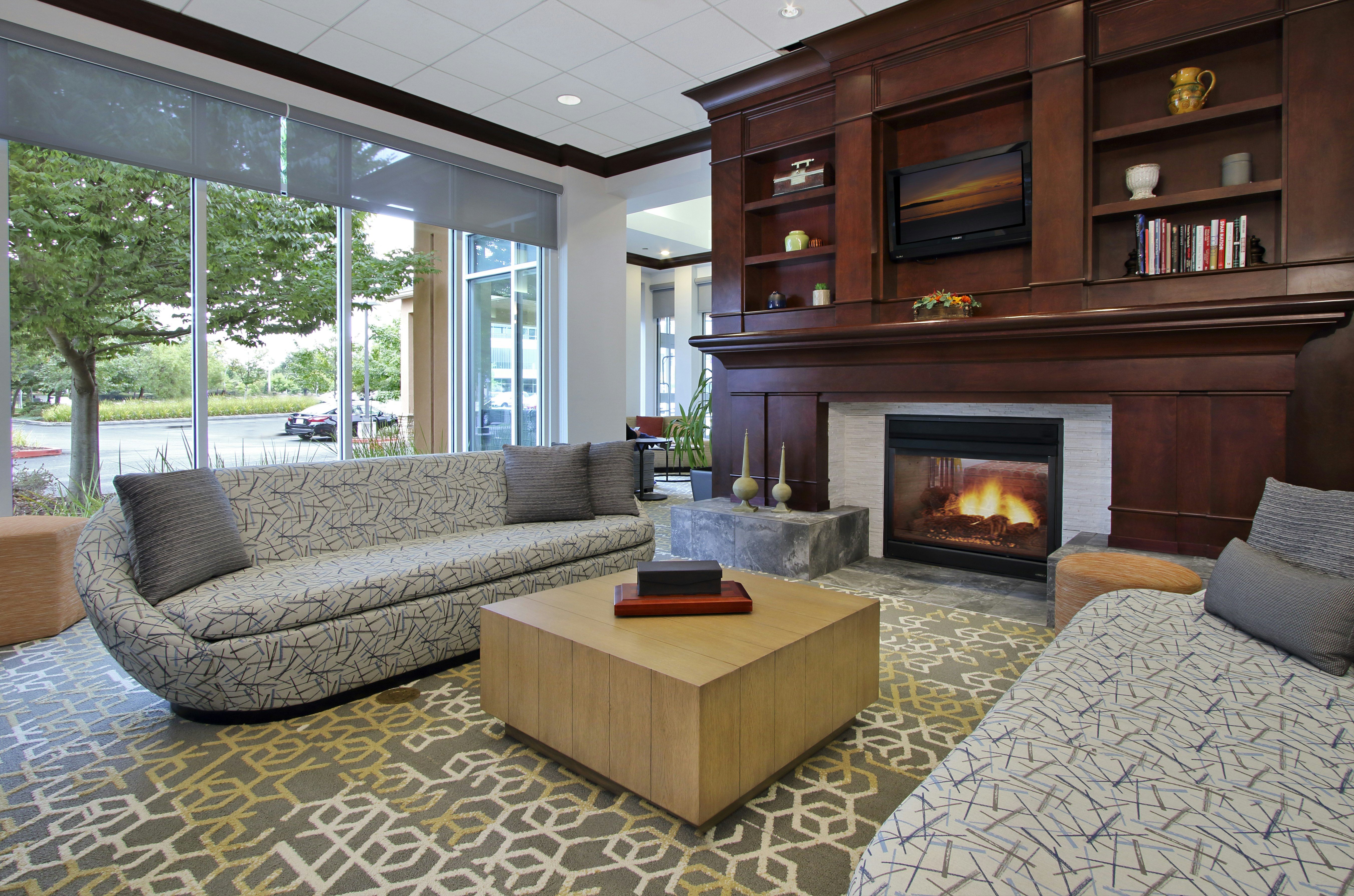Hilton Garden Inn Sonoma County Airport 28/59